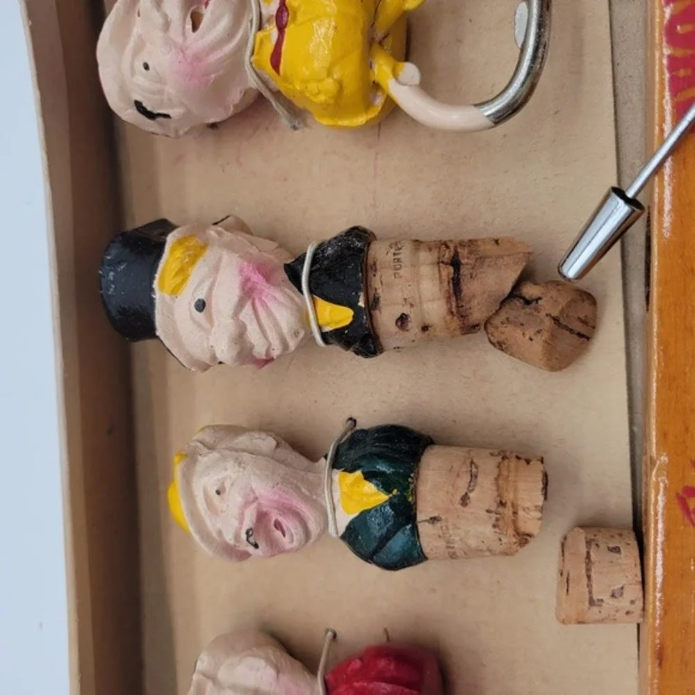 Vintage Folk Art Barbershop Quartet Bottle‎ Bar Accessories